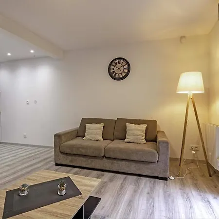 Cosy Hypercentre