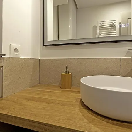 Cosy Hypercentre Lägenhet *